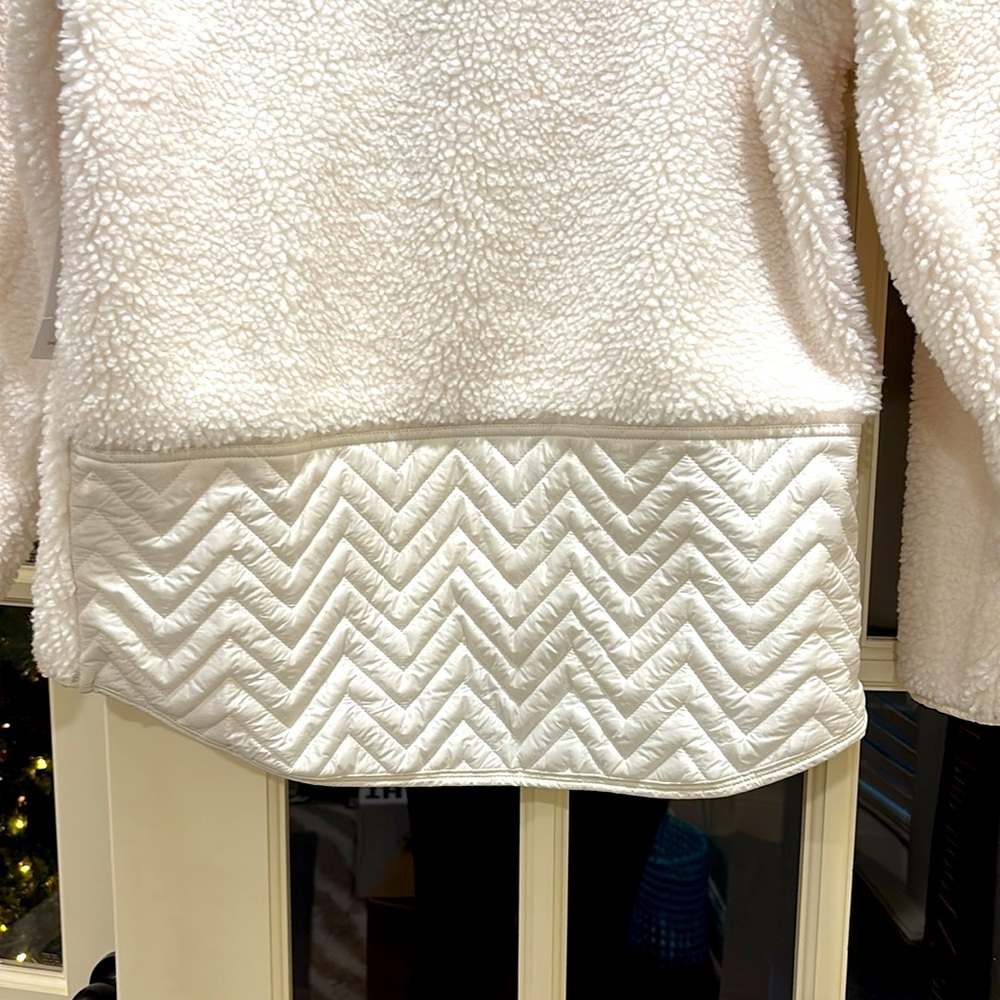 NWT Athleta Cozy Sherpa Snap Seeatshirt - Picture 5 of 7